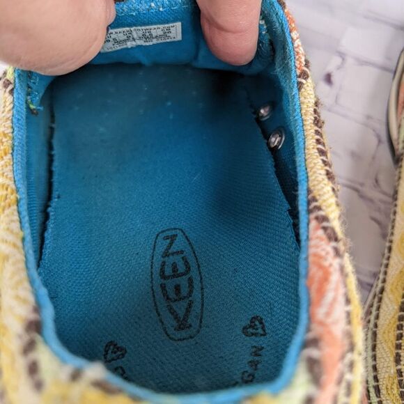 Keen Multicolor Striped Sneakers - Picture 7 of 10